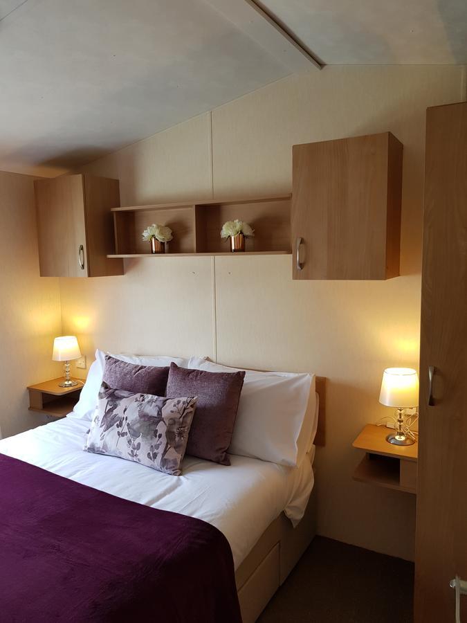 Hotel Pitch & Canvas - Self Catering At Broad Oak Farm Tattenhall Zewnętrze zdjęcie